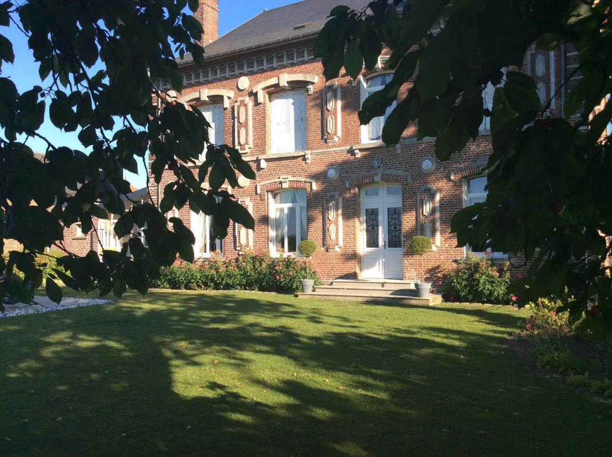 L'Hostellerie Du Chateau Mesnil-Saint-Nicaise Екстериор снимка