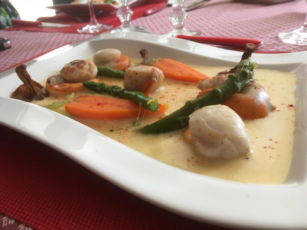 L'Hostellerie Du Chateau Mesnil-Saint-Nicaise Екстериор снимка